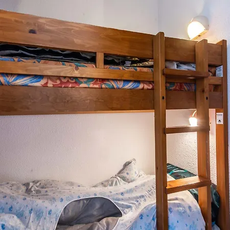 1 Bedroom Apartment, * 莫里永